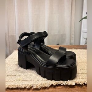 Grandy Madden Girl Platform Chunky Heel Sandals - Black